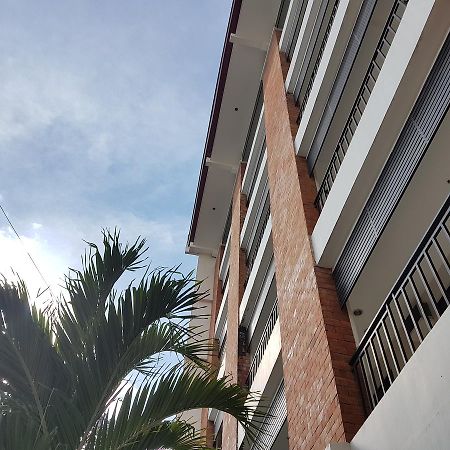 Strawberry Residences Cebú Exterior foto